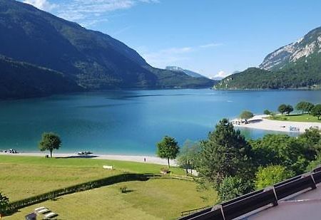 Chalet Arianna Apartment Molveno Luaran gambar
